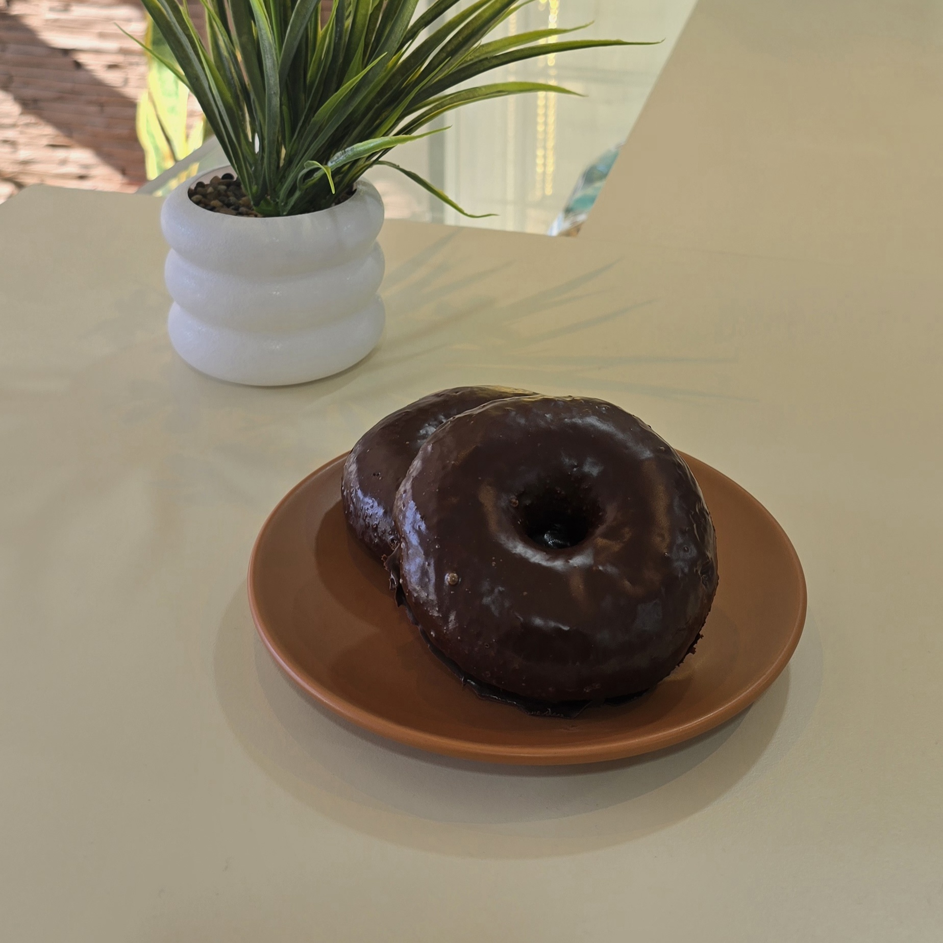 Donut bañada de chocolate